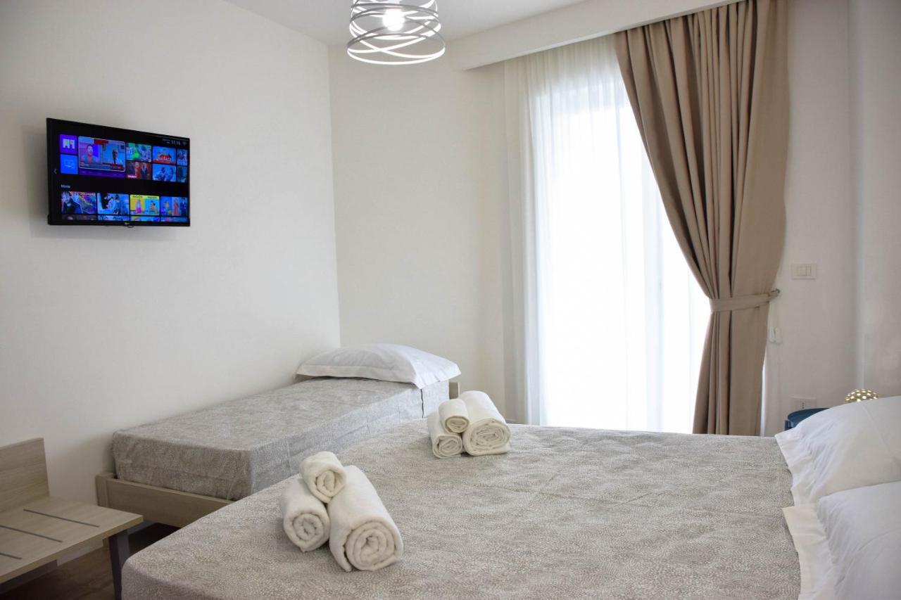 Accomodati B&B Марина ди Джойоса Йоника Екстериор снимка