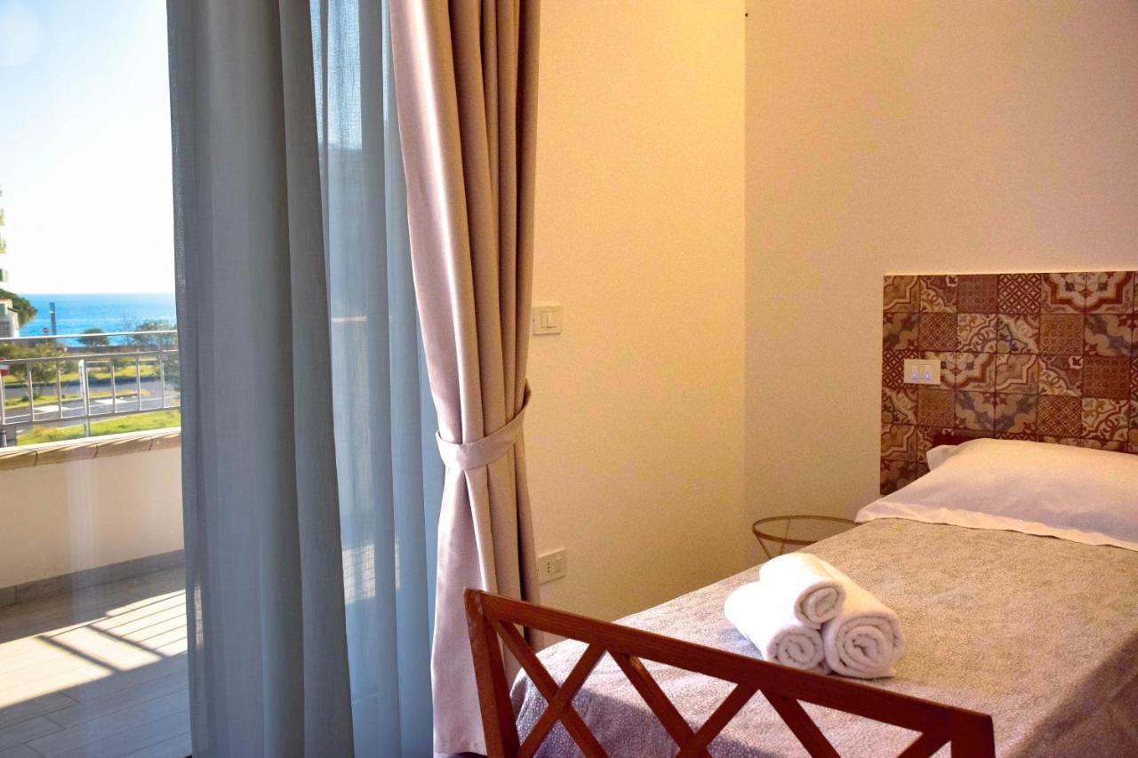 Accomodati B&B Марина ди Джойоса Йоника Екстериор снимка